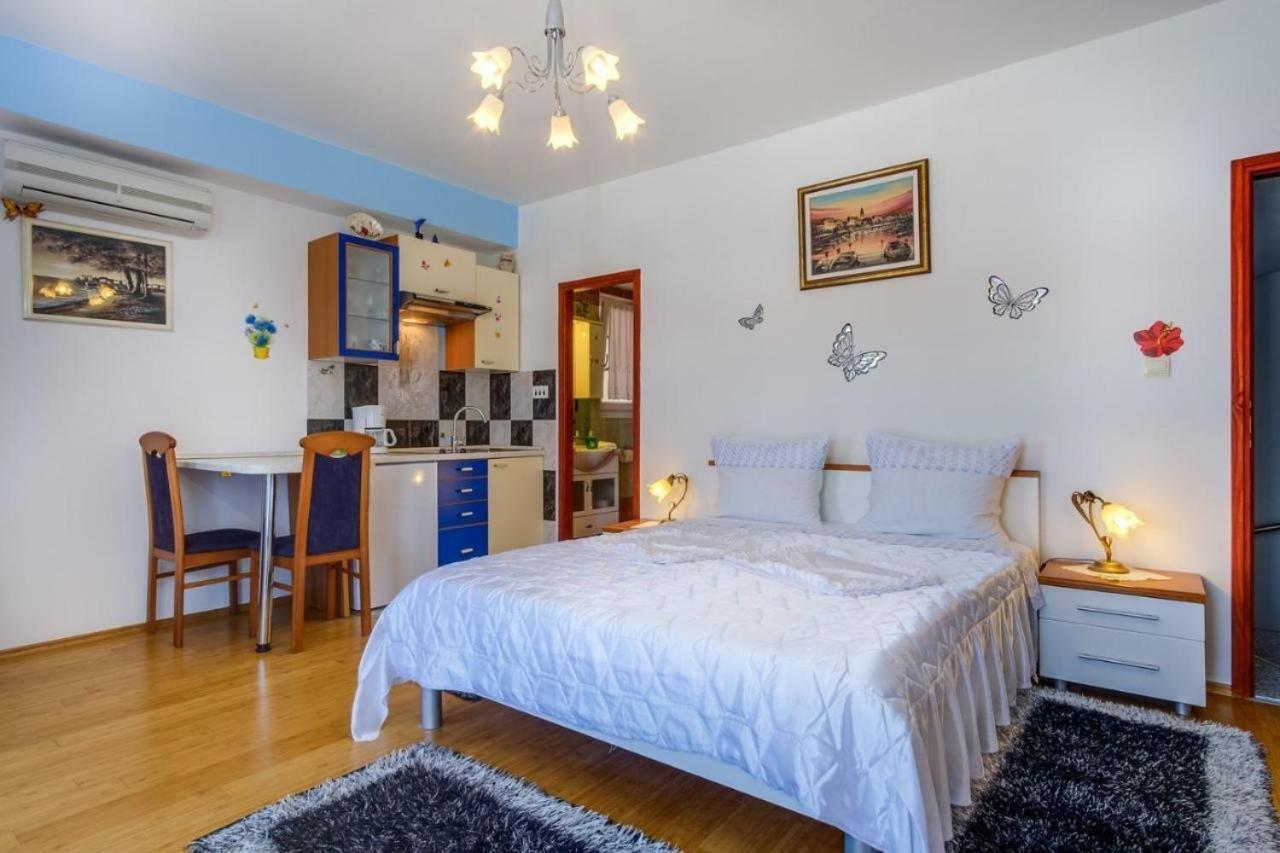 Hotel Aquamare Mali Lošinj Esterno foto